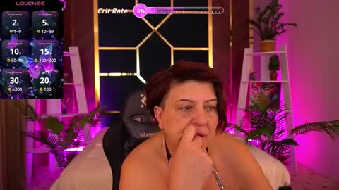 Snapshot of milaskyy chatting on 10-20-25, 02:45 milaskyy online show from 10-20-25, 02:45