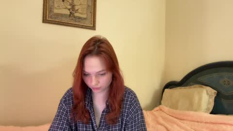 Snapshot of milav_ chatting on 05-31-26, 12:12 Lana online show from 05-31-26, 12:12