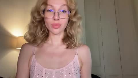 Mila online show from 02-21-26, 03:57