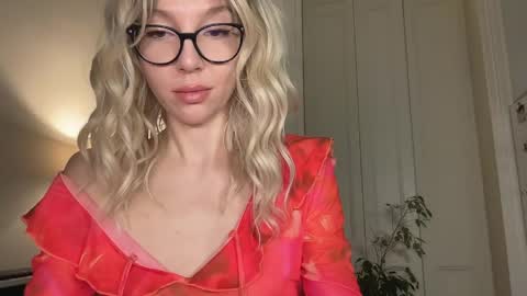 Mila online show from 04-22-26, 05:03