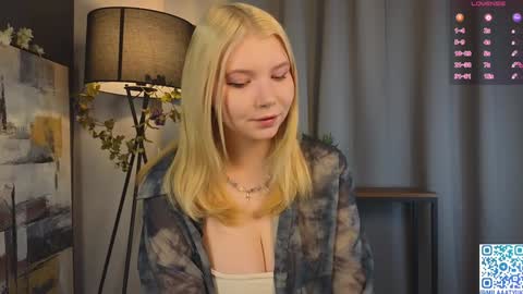 Snapshot of mildredbain chatting on 01-25-25, 02:15 Mila online show from 01-25-25, 02:15