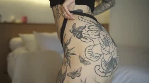 M  Telegram mamagotachannel online show from 04-17-26, 07:44