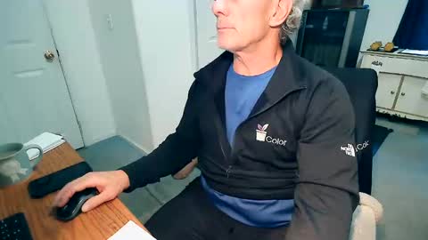 Milehi1958 online show from 10-28-25, 03:14