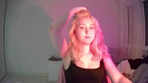 Milena new nonude shy blonde natural online show from 02-12-26, 10:27