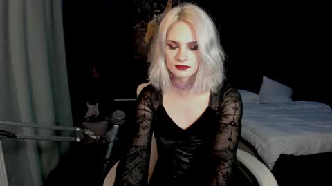 Milena online show from 12-14-24, 10:34