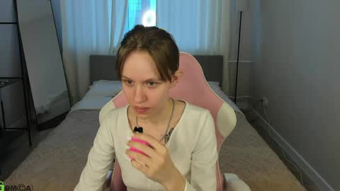 Milena online show from 04-30-26, 01:12