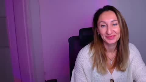 Milena online show from 12-16-25, 08:19