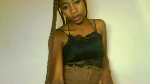 Snapshot of milennah chatting on 06-05-26, 07:03 milennah online show from 06-05-26, 07:03