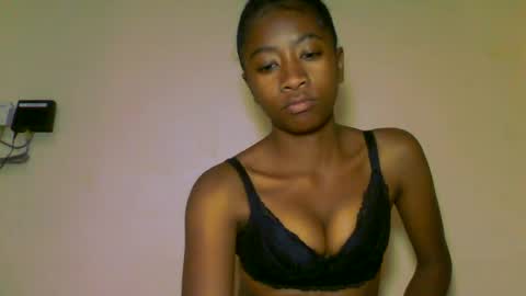 Snapshot of milennah chatting on 06-19-26, 11:58 milennah online show from 06-19-26, 11:58