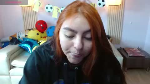 Snapshot of miley_clarck chatting on 07-13-26, 01:58 Miley online show from 07-13-26, 01:58