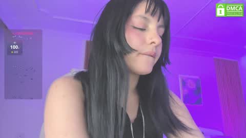 Snapshot of mileyberry chatting on 12-27-24, 05:52  IEY EY  online show from 12-27-24, 05:52