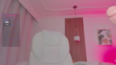 Snapshot of mileyberry chatting on 03-06-25, 08:52  IEY EY  online show from 03-06-25, 08:52