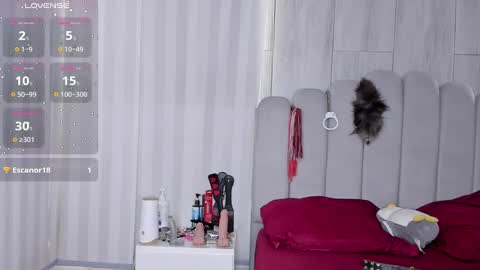 MILEY  online show from 09-18-25, 02:19