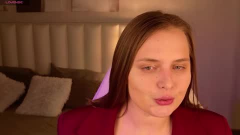 mileylovelyx online show from 11-17-25, 01:11