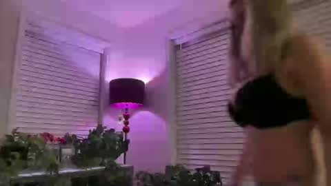 MIlf Goddess online show from 05-02-26, 03:55