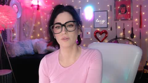 Snapshot of milf_lacey chatting on 03-11-25, 01:48 Milf Lacey online show from 03-11-25, 01:48