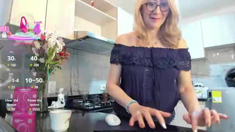 ASHLEY online show from 02-12-25, 02:10