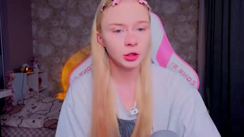 Milia online show from 03-21-26, 10:57