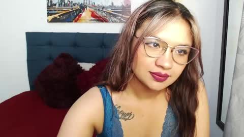 Snapshot of milika_xx chatting on 06-07-26, 02:27 mili online show from 06-07-26, 02:27
