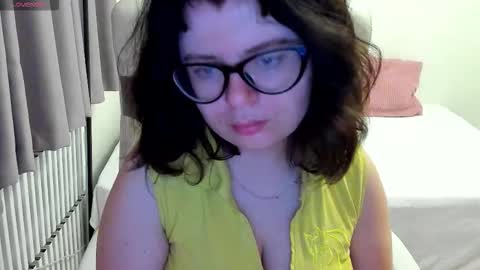 MilisaSweet online show from 12-21-25, 08:05