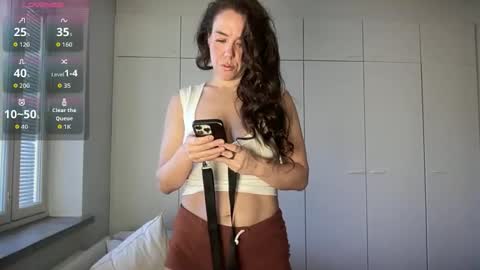 Milk online show from 04-08-26, 08:36