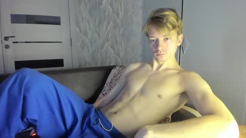 Snapshot of milkiwy chatting on 12-04-24, 06:00 Isaac online show from 12-04-24, 06:00