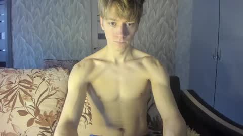 Snapshot of milkiwy chatting on 01-18-25, 04:59 Isaac online show from 01-18-25, 04:59