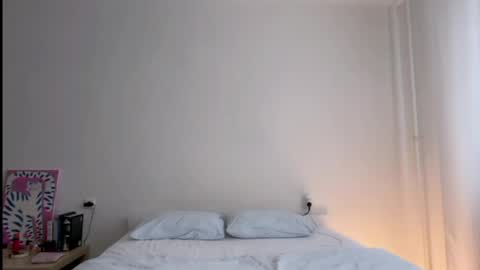 Snapshot of milky__way_ chatting on 04-25-26, 01:41 milky__way_ online show from 04-25-26, 01:41