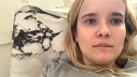 milkybaby269137 online show from 02-17-25, 09:35