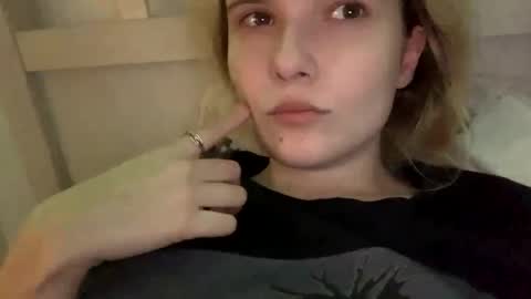 milkybaby269137 online show from 03-01-25, 06:54