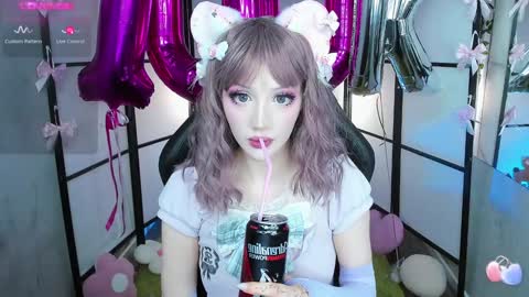 milky cute online show from 01-24-25, 09:58