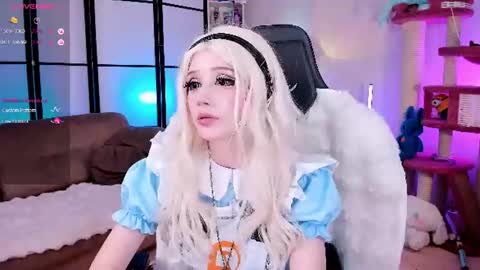 Snapshot of milkycute chatting on 07-11-26, 03:37 milky cute online show from 07-11-26, 03:37