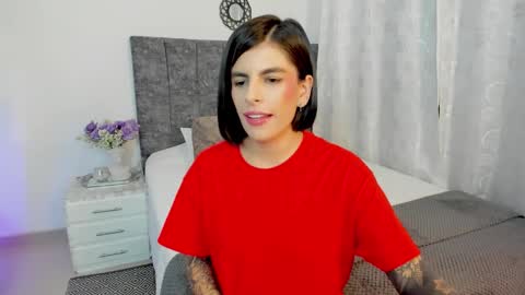 Snapshot of milla_pixxie chatting on 02-02-26, 02:54 Milagros online show from 02-02-26, 02:54