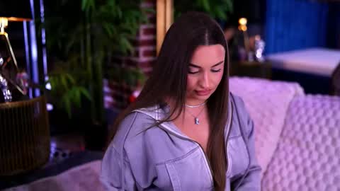 Milla online show from 02-28-26, 07:42