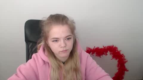 millaloveli online show from 02-19-26, 08:10