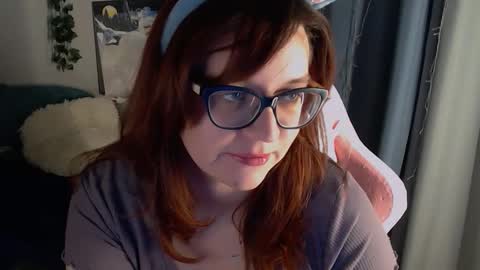 Milla online show from 11-16-25, 06:46