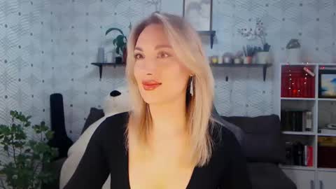 MillaXQueen online show from 04-20-26, 03:04