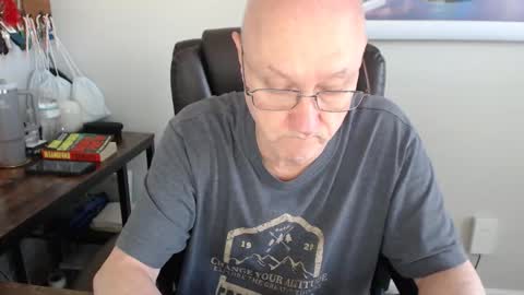 millenium0129 online show from 04-10-26, 06:23