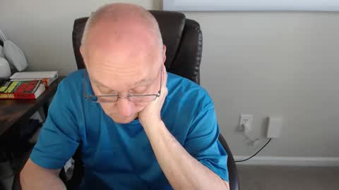 Snapshot of millenium0129 chatting on 05-18-26, 06:25 millenium0129 online show from 05-18-26, 06:25