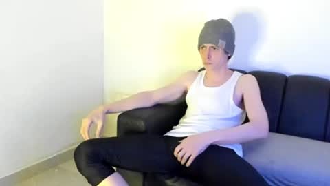 SlimnHungOH online show from 06-14-26, 02:24