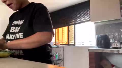 Im girl my name is Johana  online show from 10-24-25, 01:51