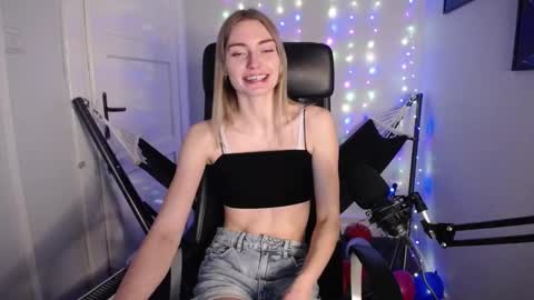 millie_lacroix online show from 01-20-25, 03:28