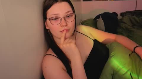 Millie online show from 11-13-25, 09:41