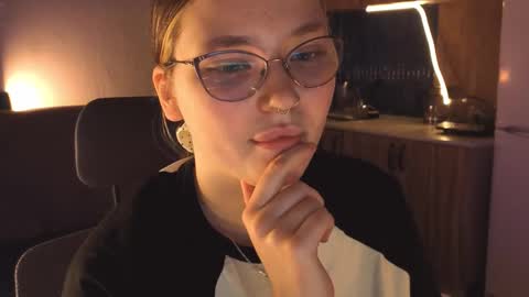 Millie online show from 02-19-26, 06:15