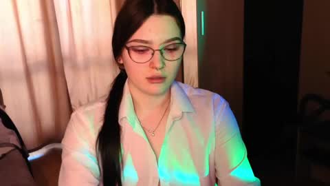 Snapshot of milliedoll chatting on 04-23-26, 10:36 Millie online show from 04-23-26, 10:36