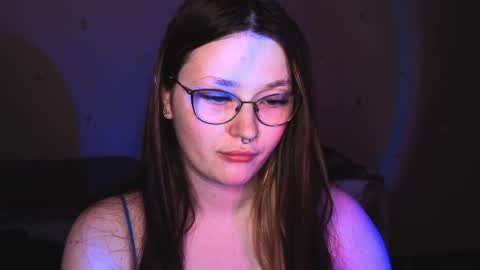 Snapshot of milliedoll chatting on 05-13-26, 01:30 Millie online show from 05-13-26, 01:30