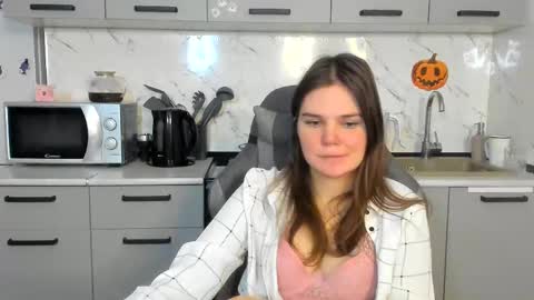 Snapshot of milly_brown_ chatting on 02-14-25, 08:48 Welcome My name is Tina online show from 02-14-25, 08:48