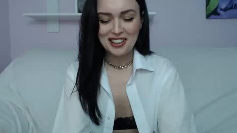 Snapshot of milly_hottt chatting on 02-13-25, 03:14 Milly online show from 02-13-25, 03:14