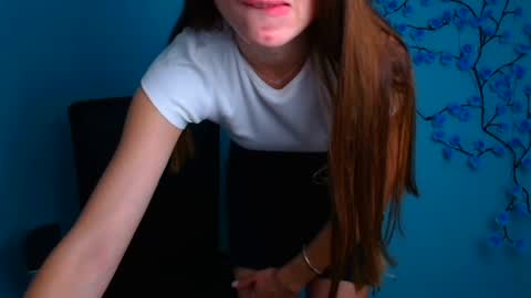 Milly online show from 06-25-26, 06:07