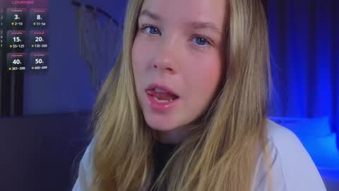 Milly    online show from 12-15-25, 07:01